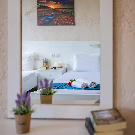 Mareva Apartment *